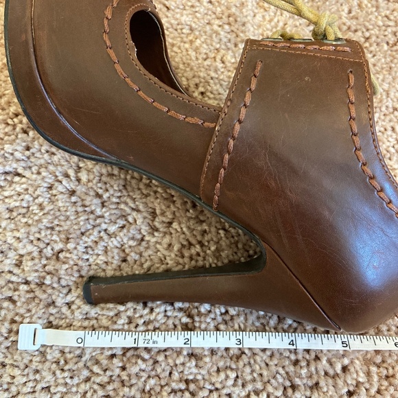 Brown Heels - Picture 4 of 4